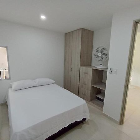 Apartamento Nuevo A Una Cuadra Del Rodadero Gaira Екстер'єр фото