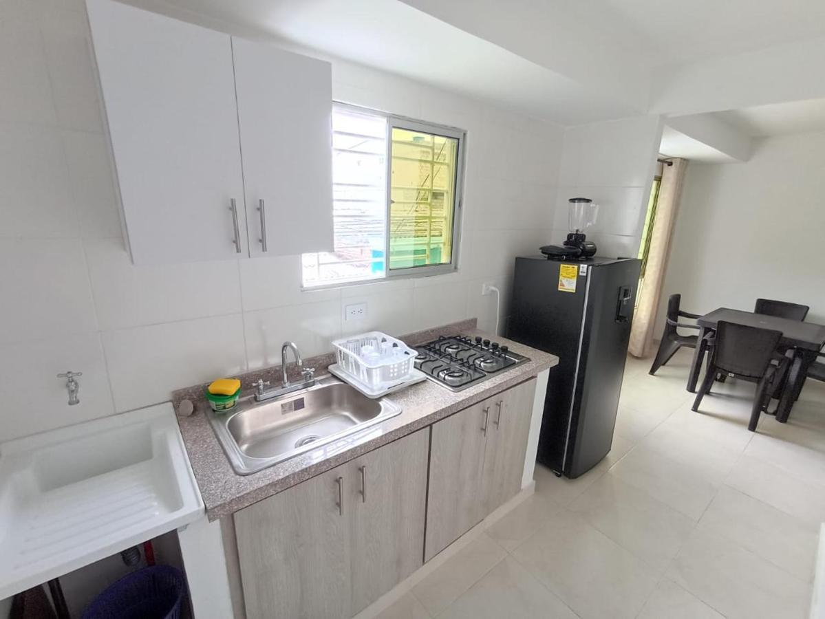Apartamento Nuevo A Una Cuadra Del Rodadero Gaira Екстер'єр фото